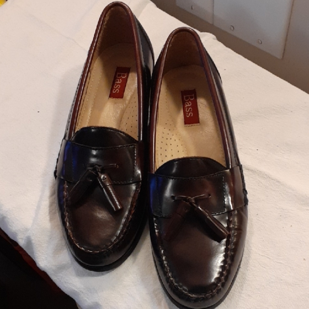 Bass Burgundy  Leather Tassel Loafers Size 8.5d